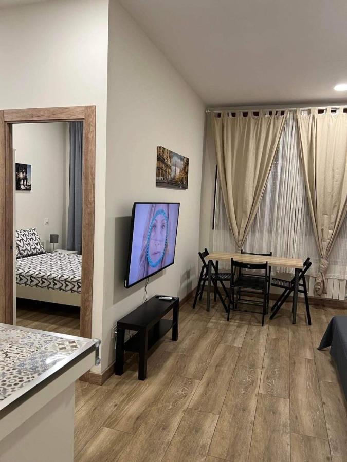 Pradalongo Apartment มาดริด ภายนอก รูปภาพ
