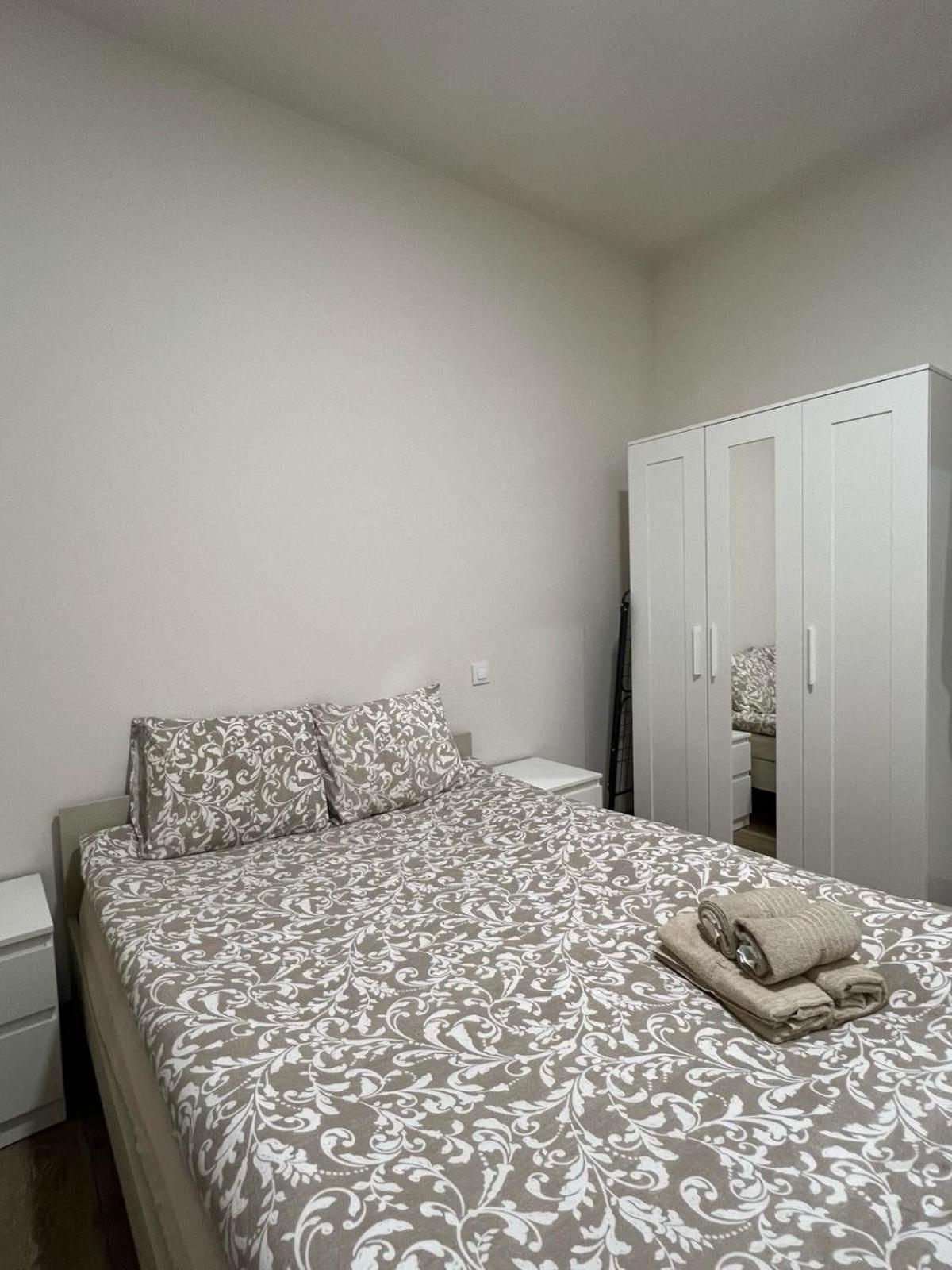 Pradalongo Apartment มาดริด ภายนอก รูปภาพ
