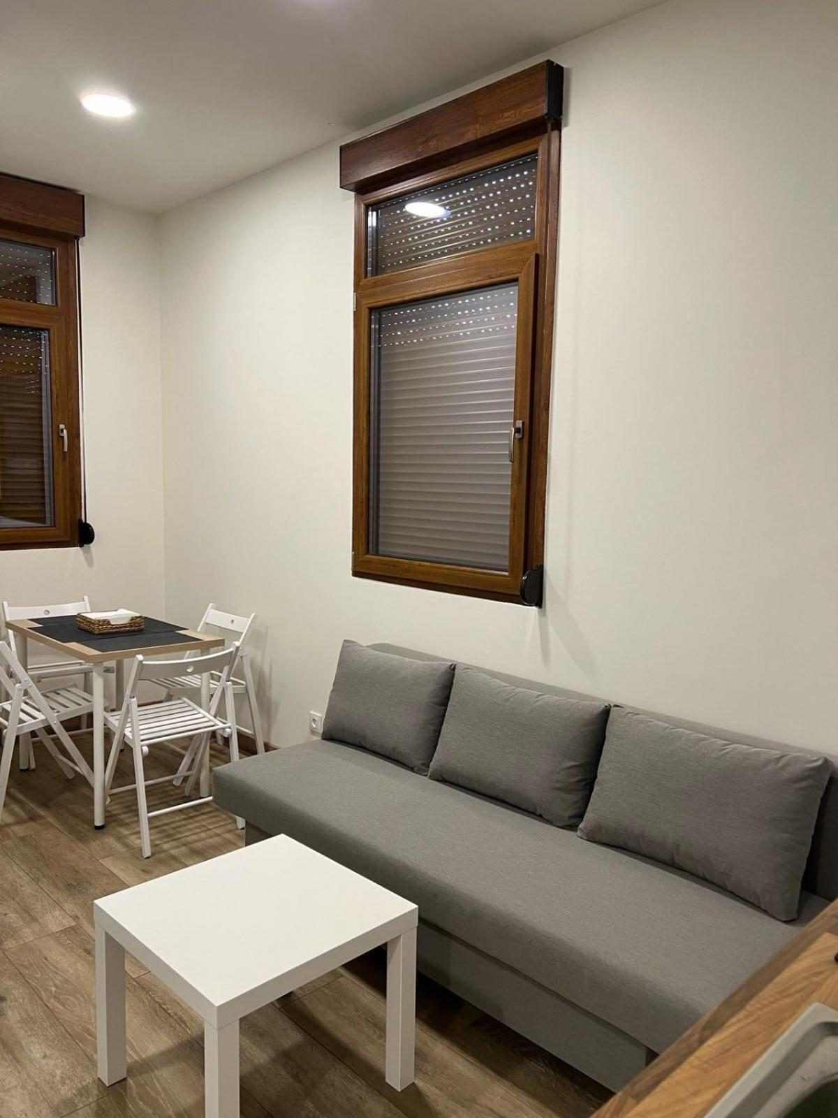Pradalongo Apartment มาดริด ภายนอก รูปภาพ